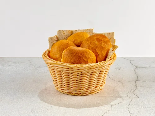 Хлеб (лаваш армянский, булочки пшеничные)